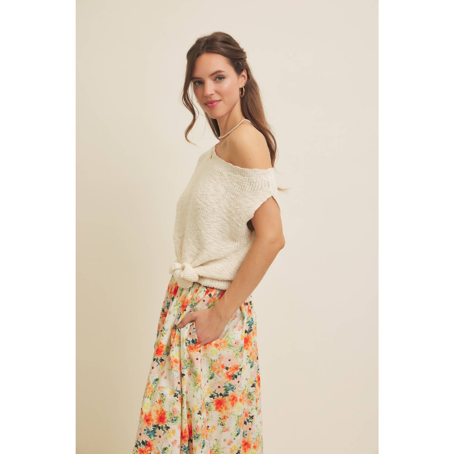 SLUB TEXTURED LIGHTWEIGHT ONE-SHOULDER SWEATER TOP